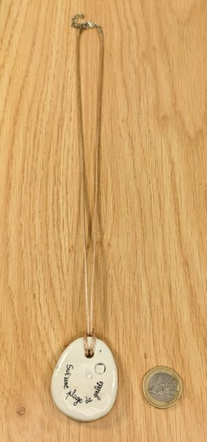 Collier blanc.1 – Image 4