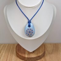 Collier bleu clair.1